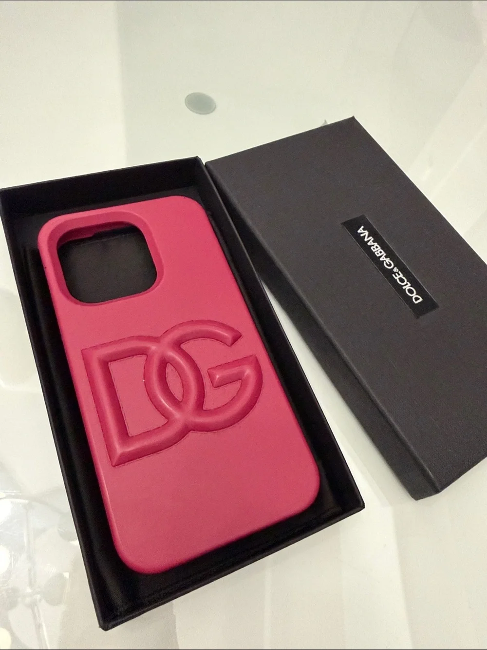 Dolce & Gabbana Pink gonna iPhone 14 Pro